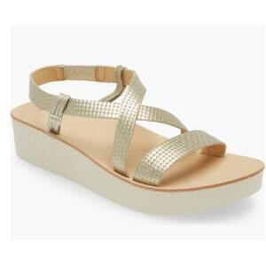 OluKai Women's Onohi Strappy Leather Platform Sandals Bubbly/White Sand Size 6